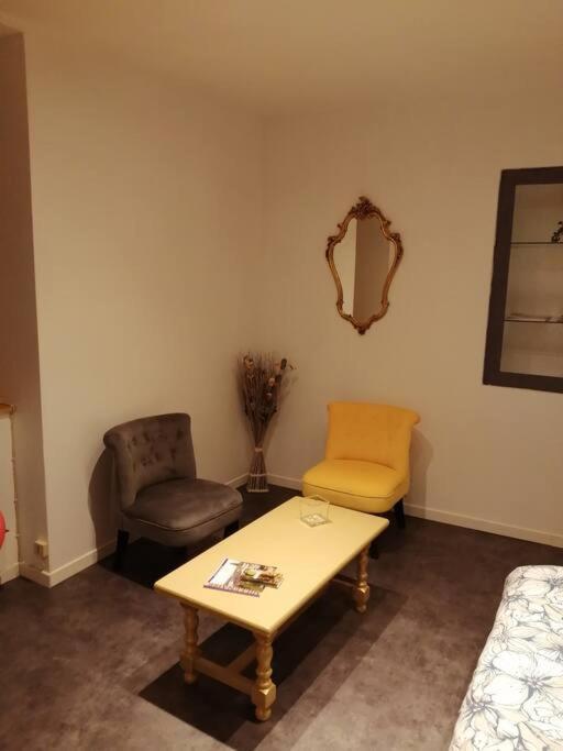 La Chambre De Ze Tournus Exteriör bild